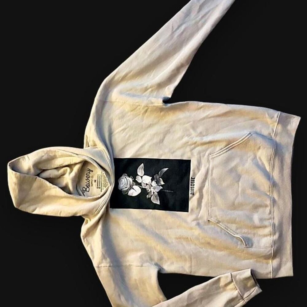 Men's BowerySupplyCo. hoodie wblack rose graphic 'amour' text underneath Size M